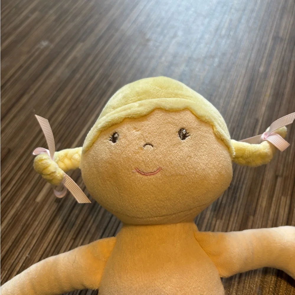 Bonikka | Ria Doll Blonde Braids | Plush
